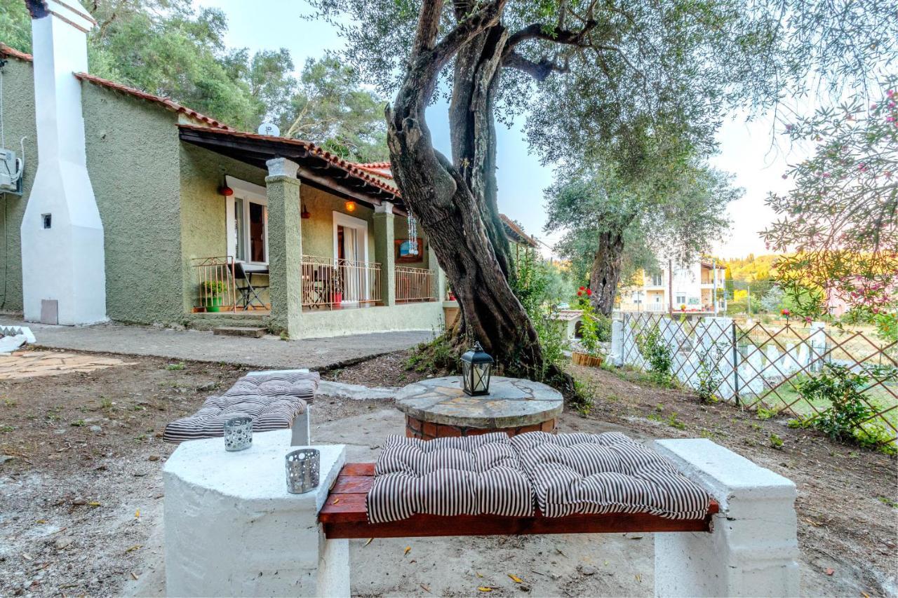 Manteshouse Palaiokastritsa
